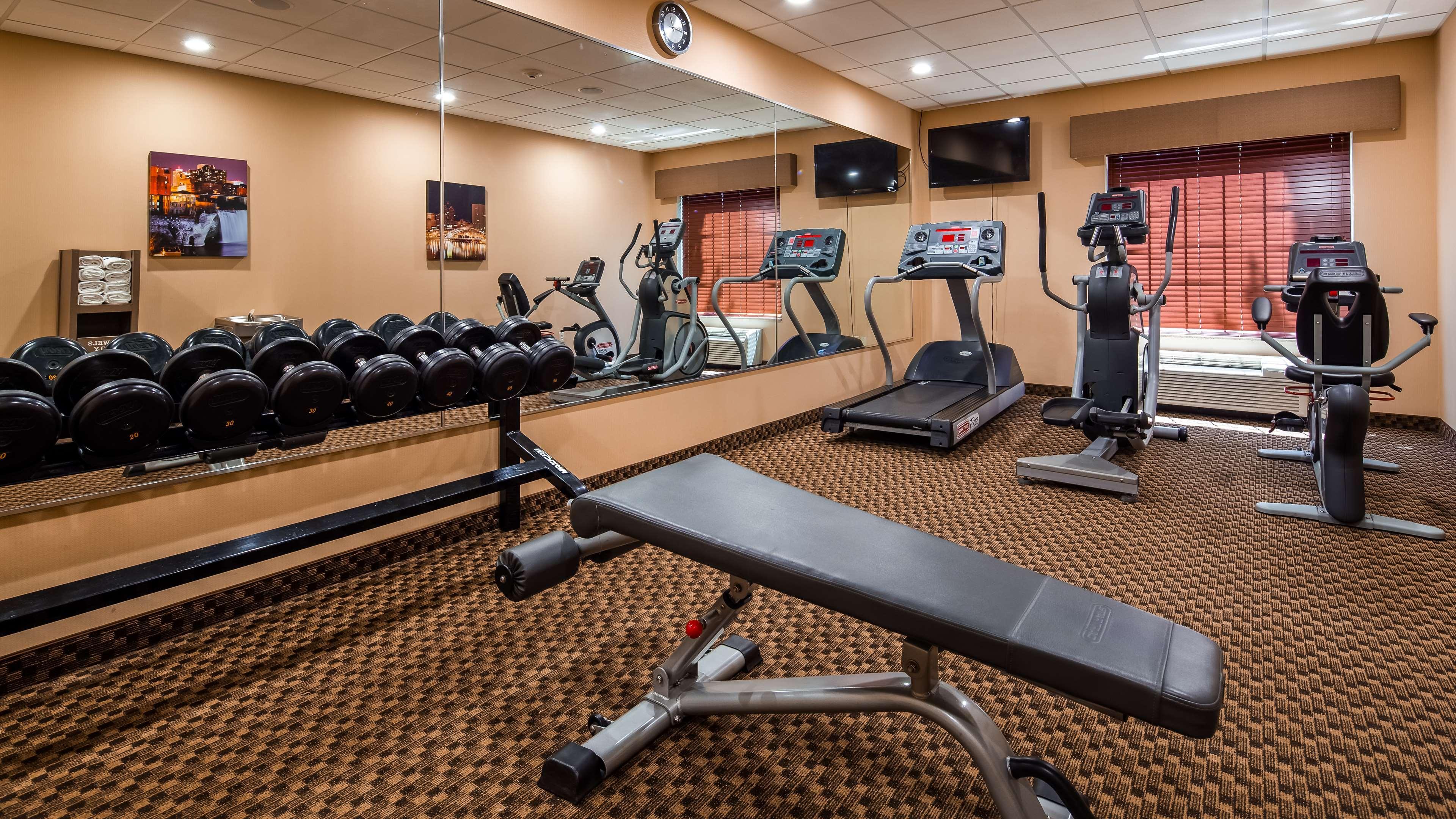 Best Western Plus Victor Inn & Suites Exterior foto