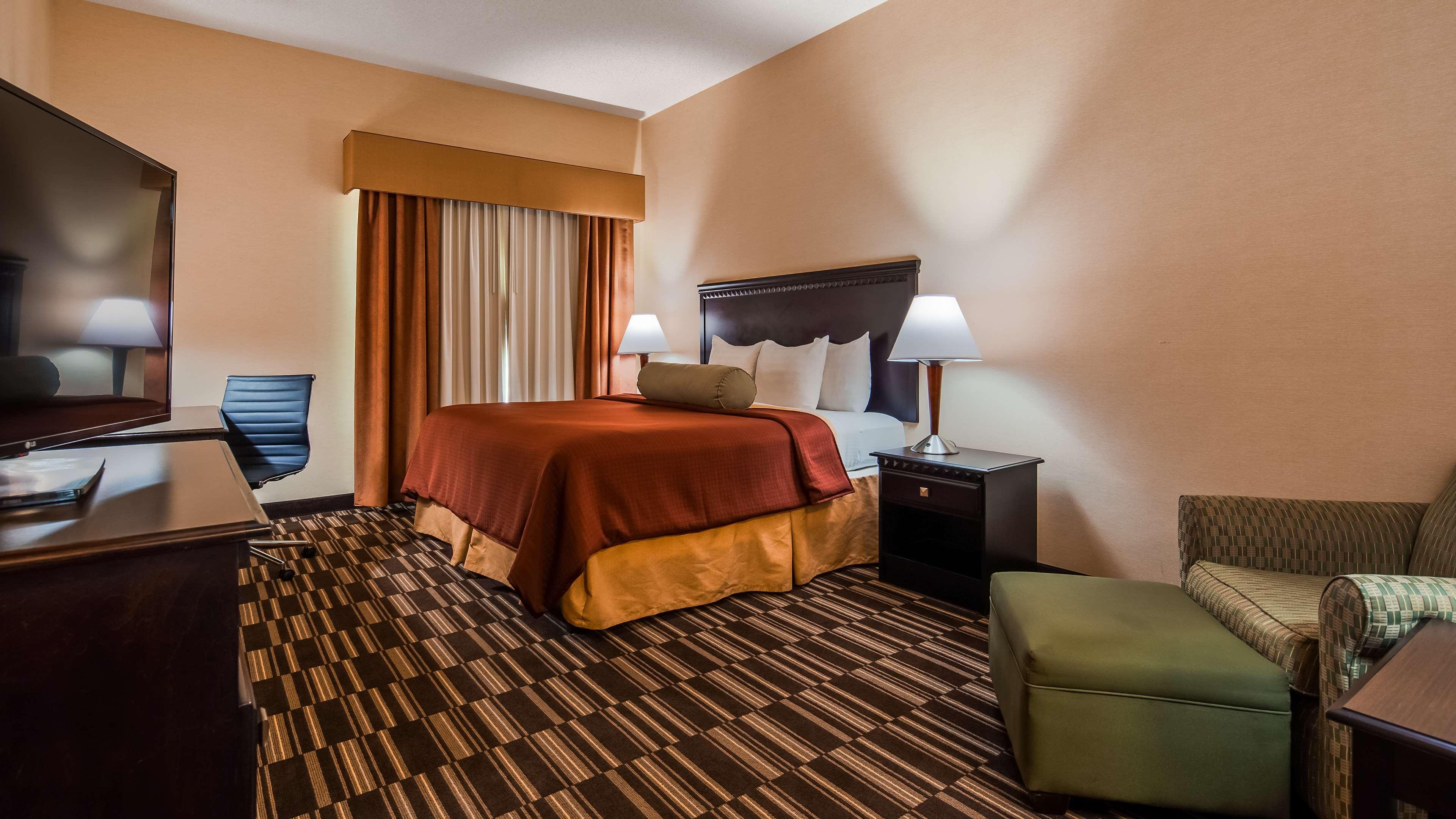 Best Western Plus Victor Inn & Suites Exterior foto