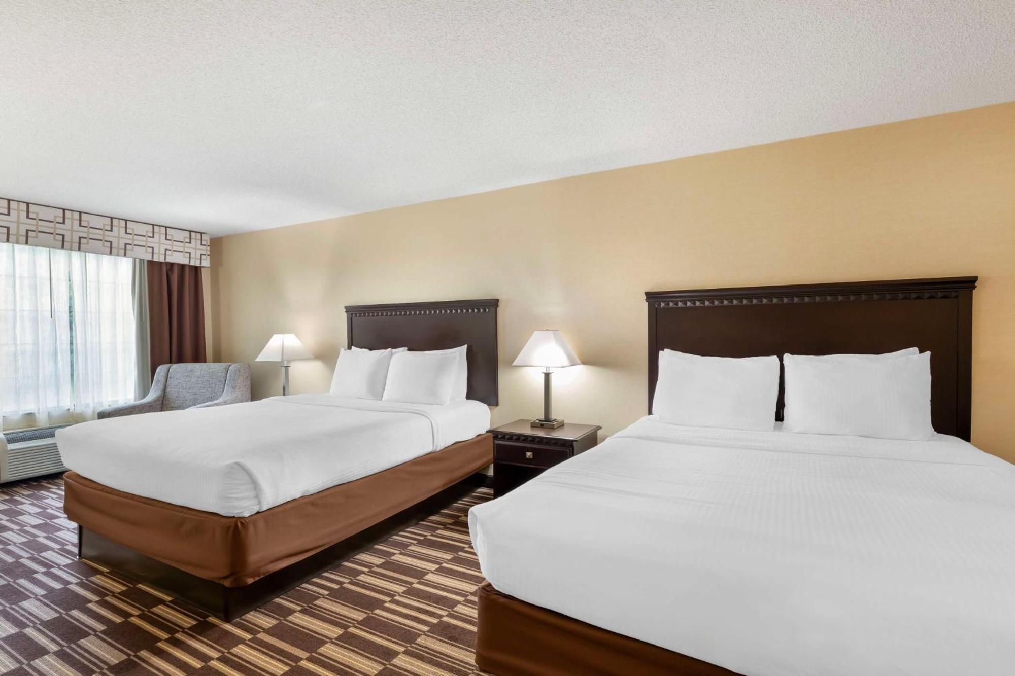 Best Western Plus Victor Inn & Suites Exterior foto