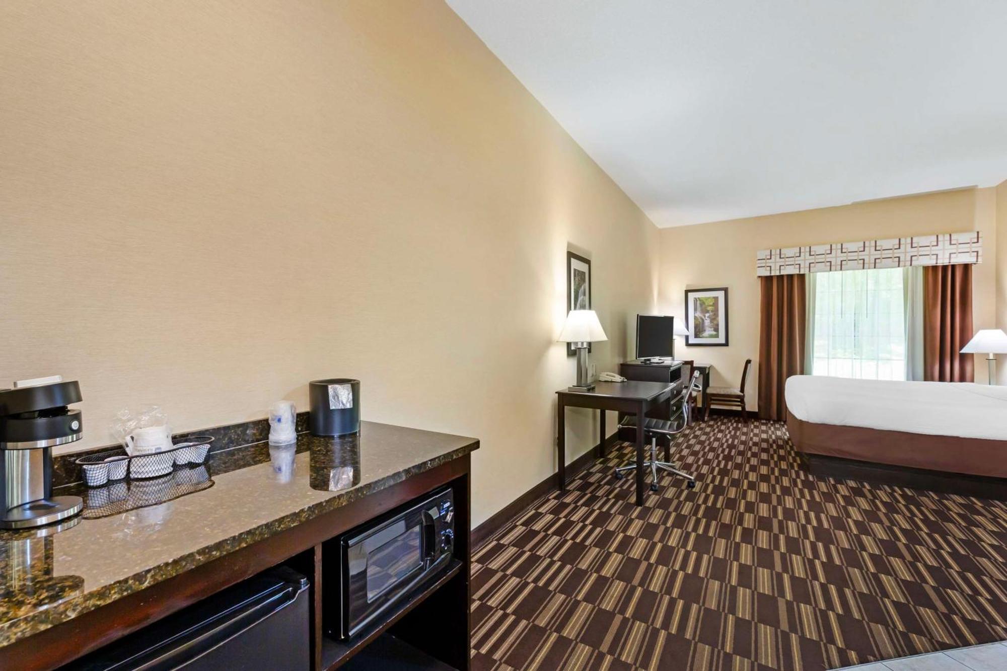 Best Western Plus Victor Inn & Suites Exterior foto