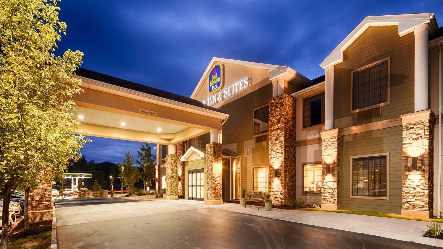 Best Western Plus Victor Inn & Suites Exterior foto
